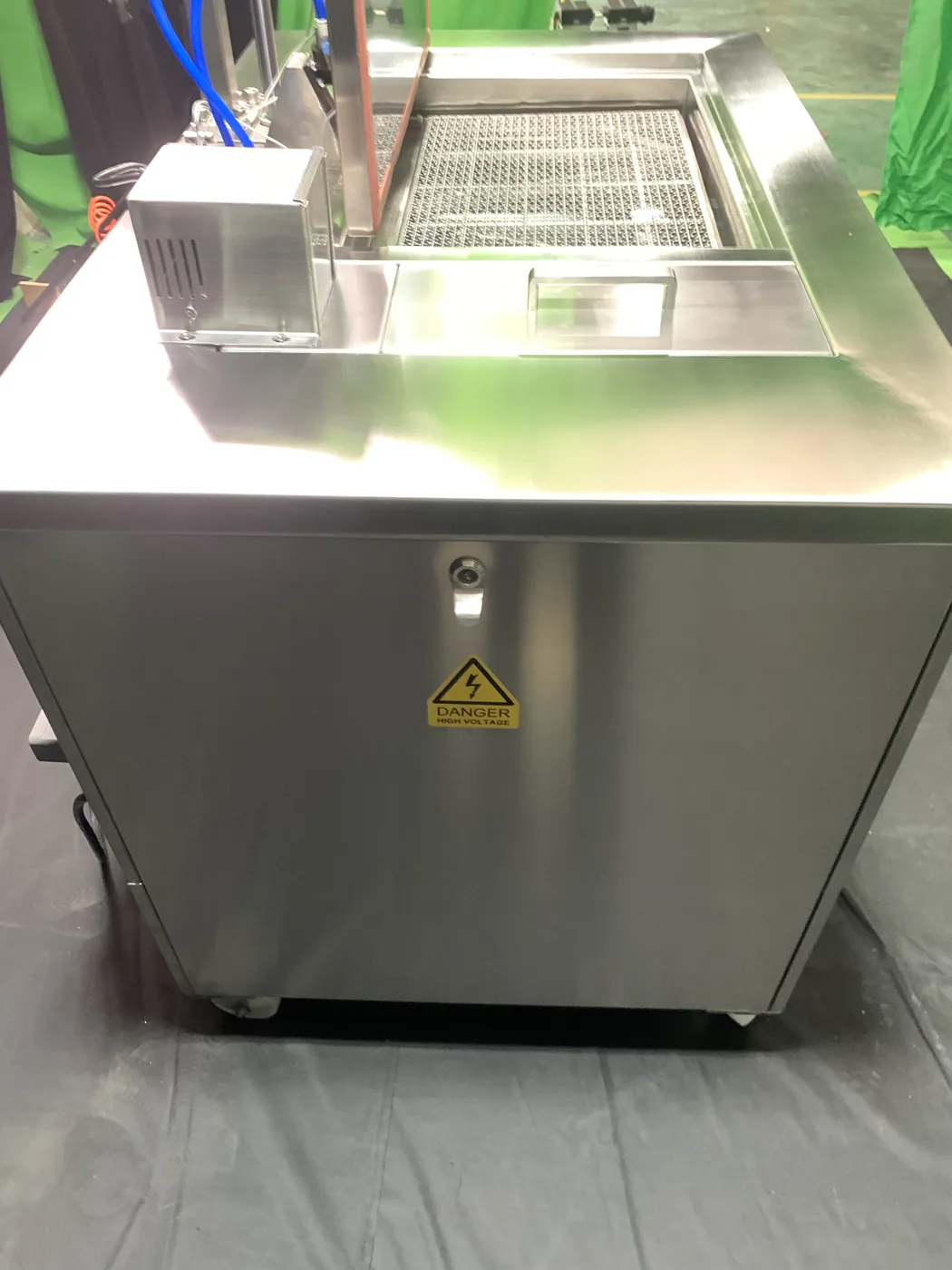 AL-150 — left side (photo)