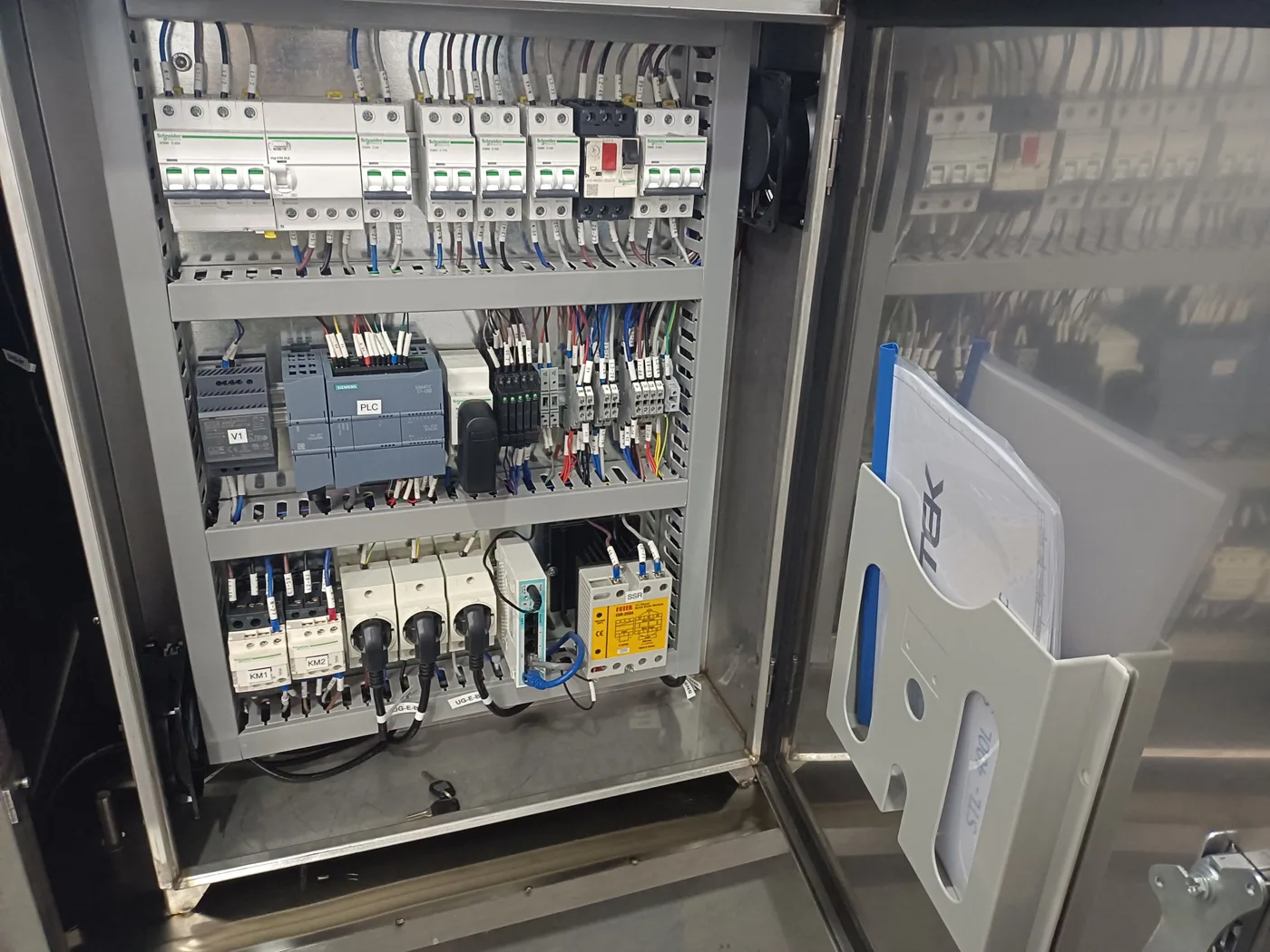 AL-400 — controls (photo)