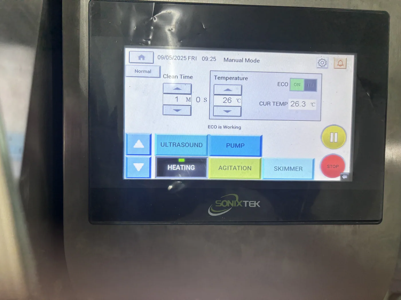AL-600 — controls (photo)