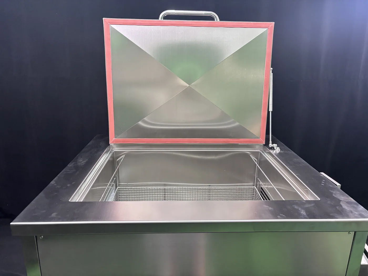 DT-206 — lid open (photo)