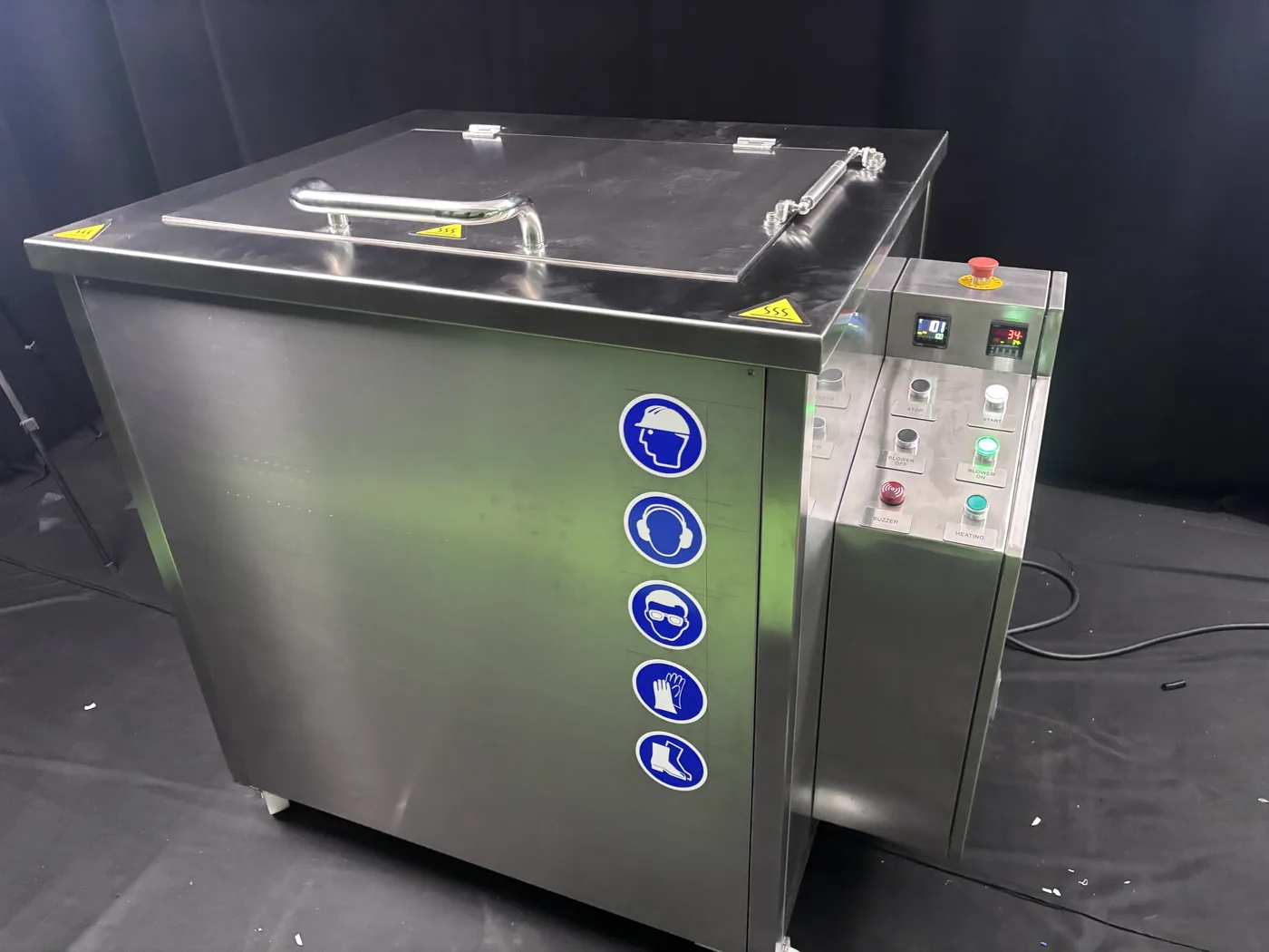 DT-206 — left side (photo)
