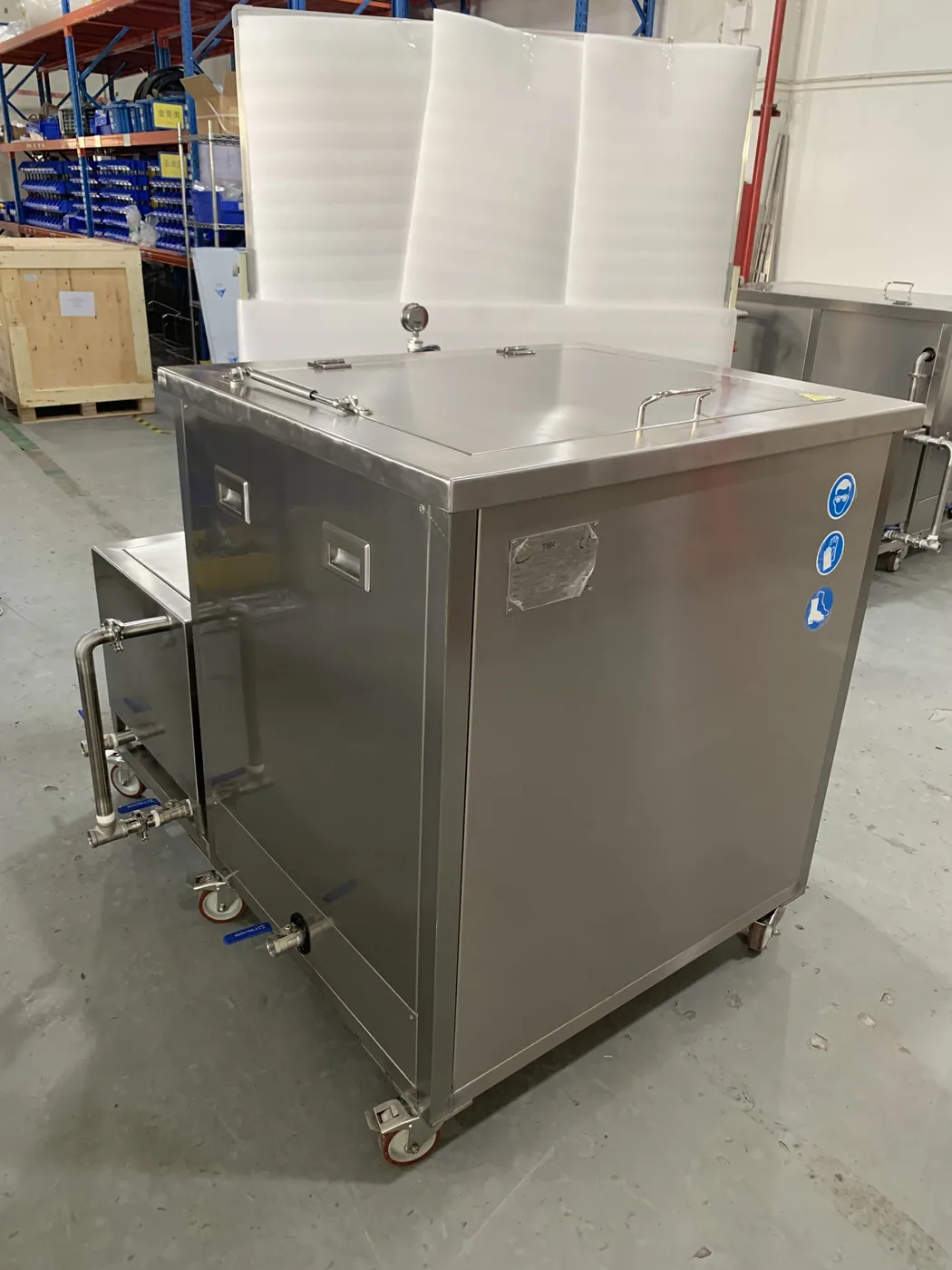 SF-310 — front view (photo)